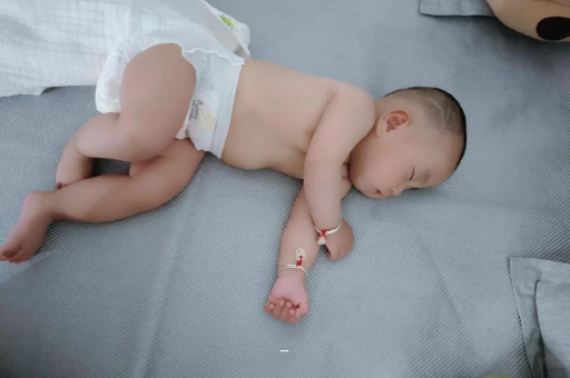 试管代怀生子合法吗宝宝多久会抬头 试管代怀生子合法吗宝宝多久会抬头